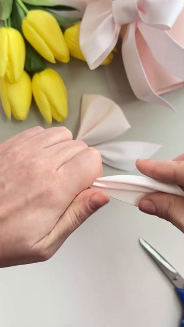 ШИКАРНЫЙ БАНТ ДЛЯ ЛЮБОГО ПОДАРКА - СДЕЛАЙ ЛЕГКО смотреть онлайн