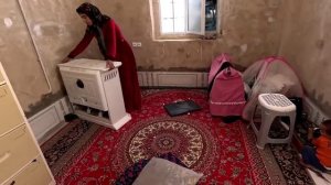 Попытка Тайибы успокоить Сами и заставить его пойти к отцу
