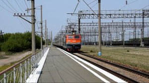 Электровоз ЭП1-282. Прибытие.