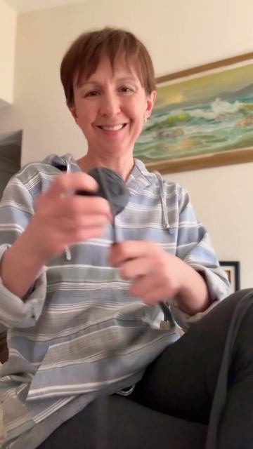 Кто чем занимается во время болезни? #shorts #вязание #лосанджелес #русскиевамерике #русскиевсша смотреть онлайн