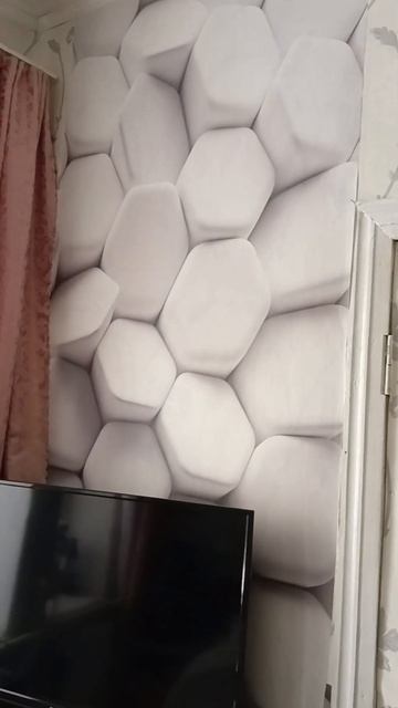 Поклеил обои с 3d эффектом.смотрится очень круто! смотреть онлайн