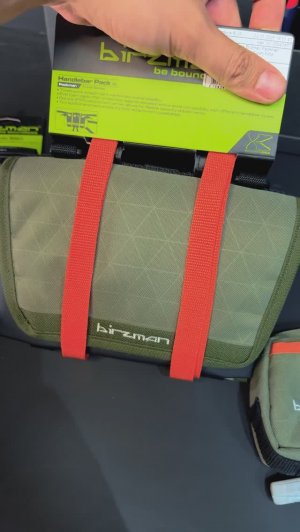 Велосипедные сумки Birzman: Сумка на руль Packman Handlebar Pack,держатель фляги Travel Bottle Pack