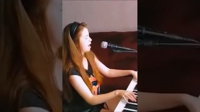 Queen Tribute. Bohemian Rhapsody (homemade cover) смотреть онлайн