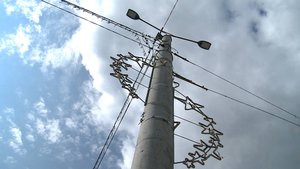 (Рыбинск-40) В ГОРОДЕ ОТРЕМОНТИРУЮТ СТОЛБЫ