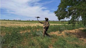 Операторы FPV-дронов уничтожили бронемашину «Кобра-2» ВСУ в районе Часового Яра