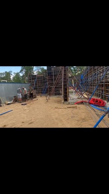 Заливка монолитного дома.    п. Лисий нос / 118 кубов / 1 ча? смотреть онлайн