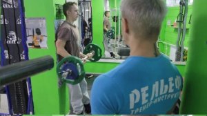 Знай наших! Команда спортсменов зала "Рельеф" Советской Армии,64а