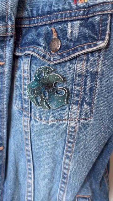 Брошь из эпоксидной смолы ручной работы 💙 смотреть онлайн