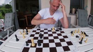 Питер Круг представляет 4 своих шахматных этюда