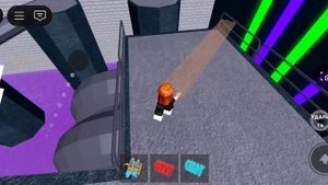 Побег от злого дедушки в Roblox