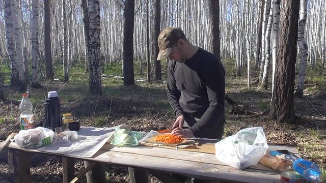 Прогулялся в избу,приготовил не обыкновенный ужин. смотреть онлайн