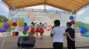 Выступление детских творческих коллективов в городе Благодарный на празднике Детства.