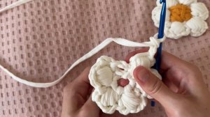 БРЕЛОК КРЮЧКОМ | МК по вязанию | ромашка крючком | пряжа