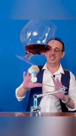 Гравитация безжалостна)))