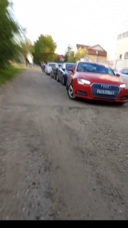 разбитая парковка торгового центра ягодная слобода