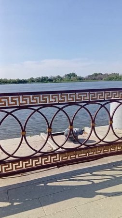 Пётр I в Астрахани рядом с Волгой