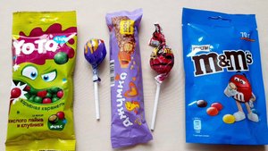 АСМР Шуршание оберток, раскладываю и распаковка сладостей.