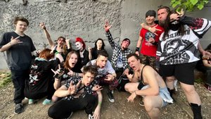 31.05.25г. в баре "Разгрузка" — ТАНЦЫ под песню группы =МСКА=
"Это под Москвой" #топыкатегорий
