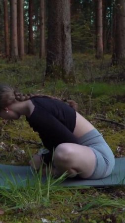CALMING STRETCHING #stretching #yoga #short #shorts #hotyoga