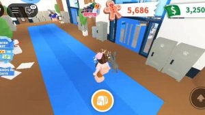 ПРОКАЧИВАЮ СВОЙ ИНВЕНТАРЬ В АДОПТ МИ !💋🥰#adoptme #прокач