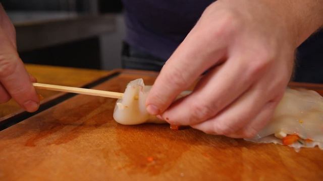 Фаршированный кальмар на газовом гриле KOCH Gourmet 300 смотреть онлайн