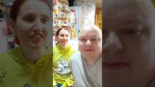 Второй вечерний эфир от 2.06.25  Катя проснулась, пробуем вафли из кабачков и делам ещё 🧇