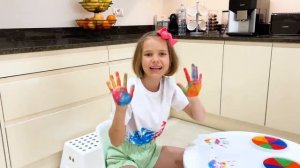 Мистер Макс • Mister Max - Макс покрасил папе футболку