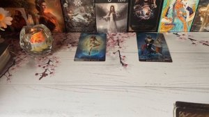 Тянет ли Его к Тебе 🥰Расклад по вариантам