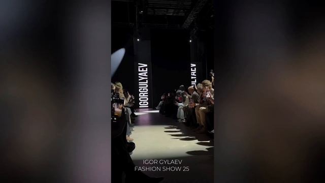 Glow french nails - новый тренд маникюра | Косметика от 4BLANC | За? смотреть онлайн