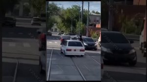 ❗️В Саратове кавказцы устроили дрифт на дорогах предварительно закрыв номера на машинах.