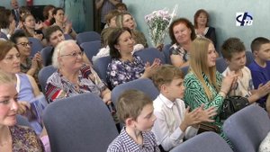 Музыкальная школа собрала педагогов, выпускников и гостей на праздничный юбилейный вечер