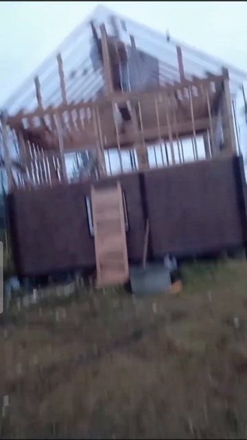 Демонтаж стропильной системы #ремонт #стройка смотреть онлайн