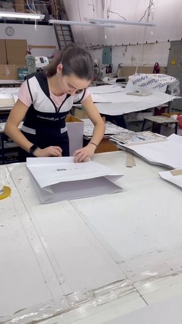 Можно вечно смотреть на 3 вещи: как горит огонь как теч