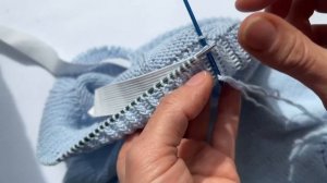 Обработка края вязаного изделия, подгиб снизу, двойна?