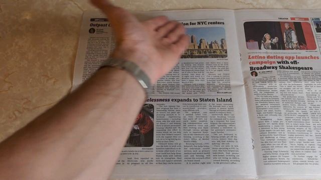 Читаем заголовки американской газеты Metro New York смотреть онлайн