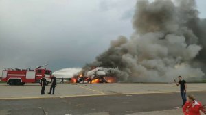 Пожар самолета в Шереметьево (4K) / Fire at Sheremetyevo airport plane Suk