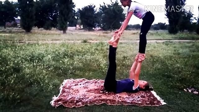 Акрабатические элементы в паре
