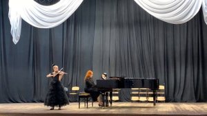 Денисова Мария 5 класс. Перголези "Сицилиана", Глазунов "Град"