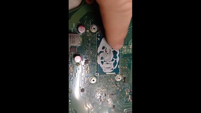 ASUS X751L замена пасты+8GB памяти+SSD+wifi модуль смотреть онлайн