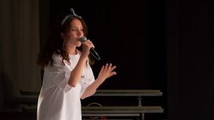 "Не сдавайся". Музыка А. Ольханского, слова Д. Мигдал и Е. Скрипкина.