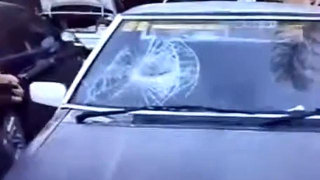 Разбил лобовуху головой ! смотреть онлайн