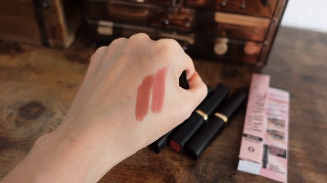 Заказ NOTINO. Тушь и помады от L’Oréal Paris Color Riche Intense Volume Matte. смотреть онлайн