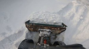 убираю снег самодельным мини погрузчиком с гидроходо?