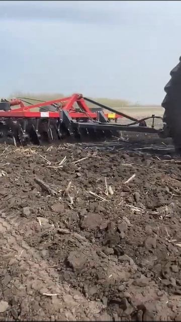 Работа в поле БДМ-У 2,6х2 прицепной, Донагромаш смотреть онлайн