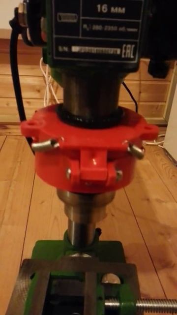 Сверлильный станок Калибр 16 /550 ватт. смотреть онлайн
