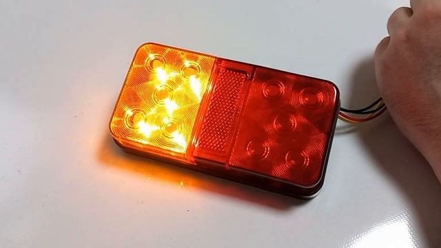Ліхтар задній на причіп LED 12v 120мм х 95мм х 22мм смотреть онлайн