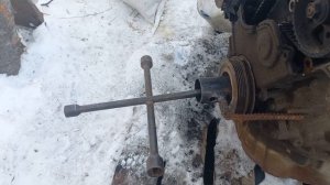 Как снять шкив с коленвала?