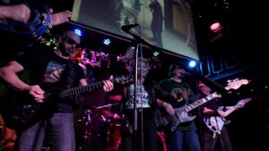 Я продолжаю забывать (Майк Науменко). Дуче и УО