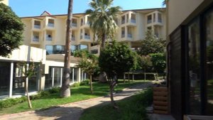 Queen's Park Le Jardin, главный человек по хамству и поиск пляжн?