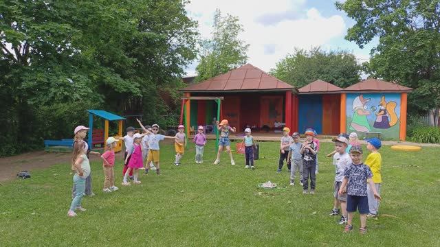 Спортивное развлечение. Ко Дню охраны окружающей среды. смотреть онлайн